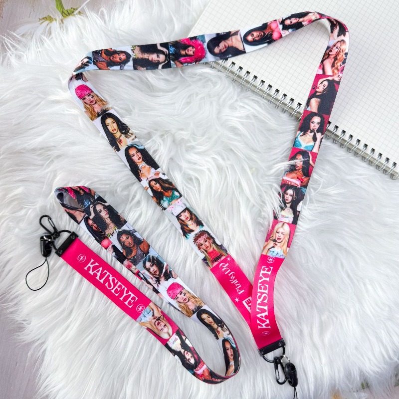 KATSEYE Anime Peripheral Phone - Anime Merchandise Bag 评论和价格