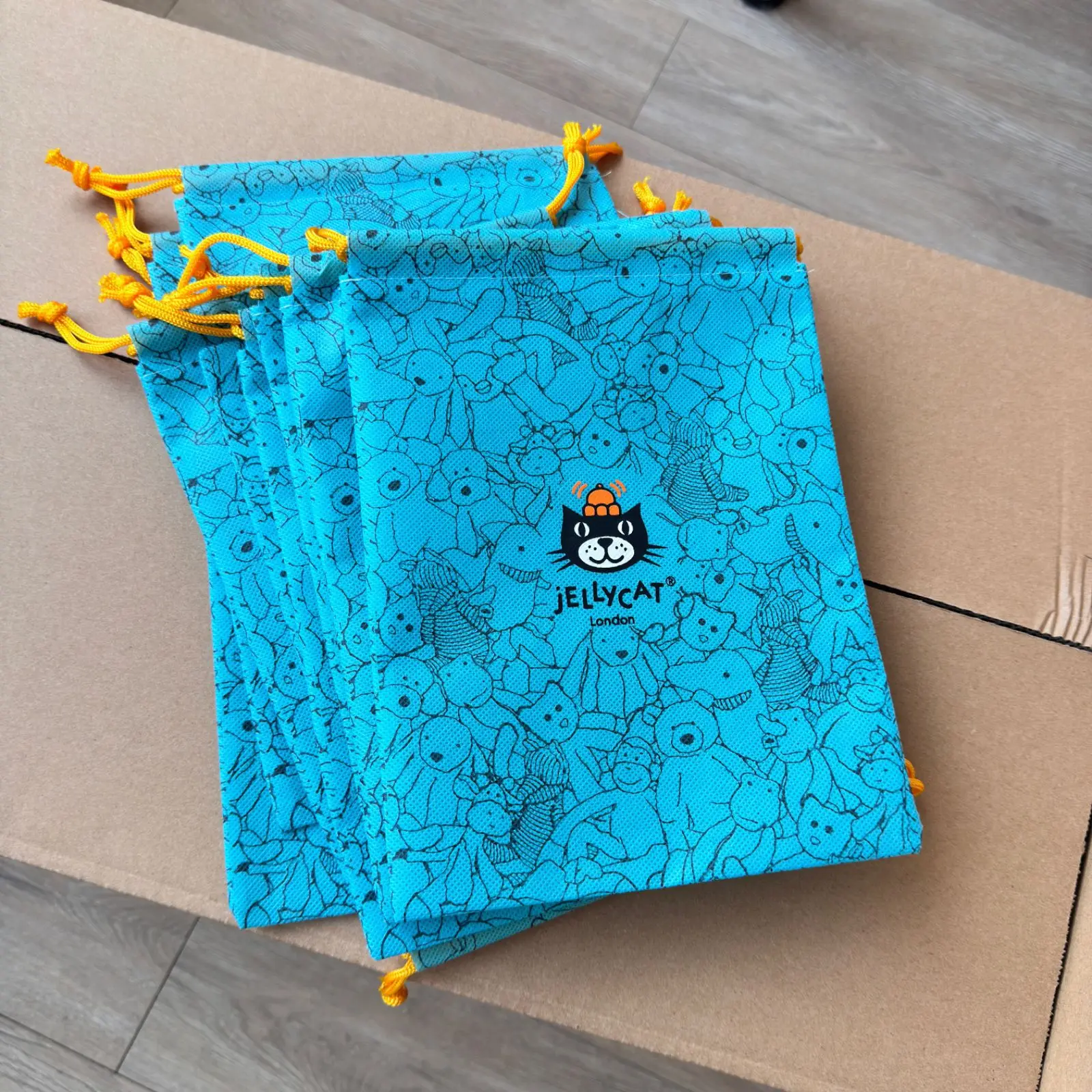 Blue Kawaii Non woven Fabric D - Anime Merchandise Bag 评论和价格